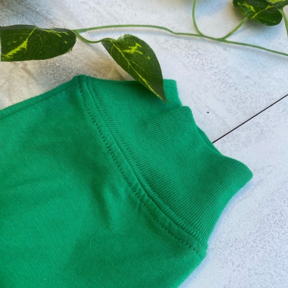 Sanrio Hello Kitty Long Sleeve Shirt MEDIUM Green crop top NWT crew neck 90s NEW - Picture 6 of 10